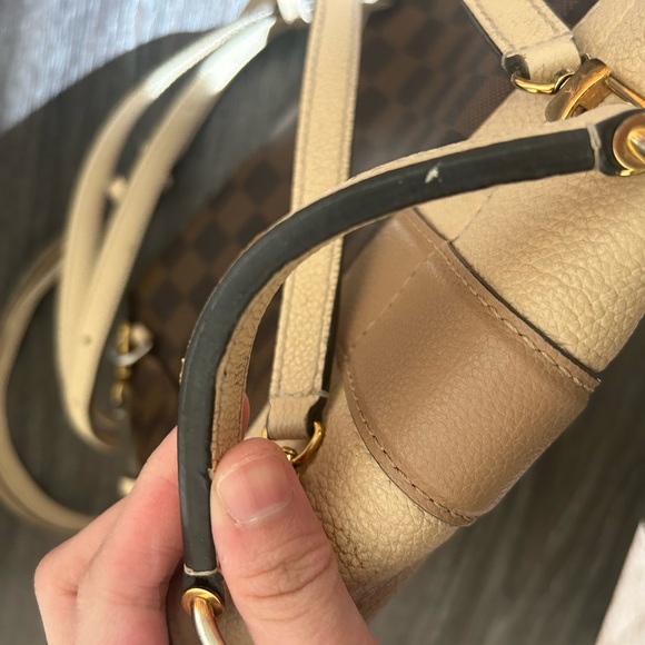 More pics of the LV Clapton Backpack - Picture 7 of 9